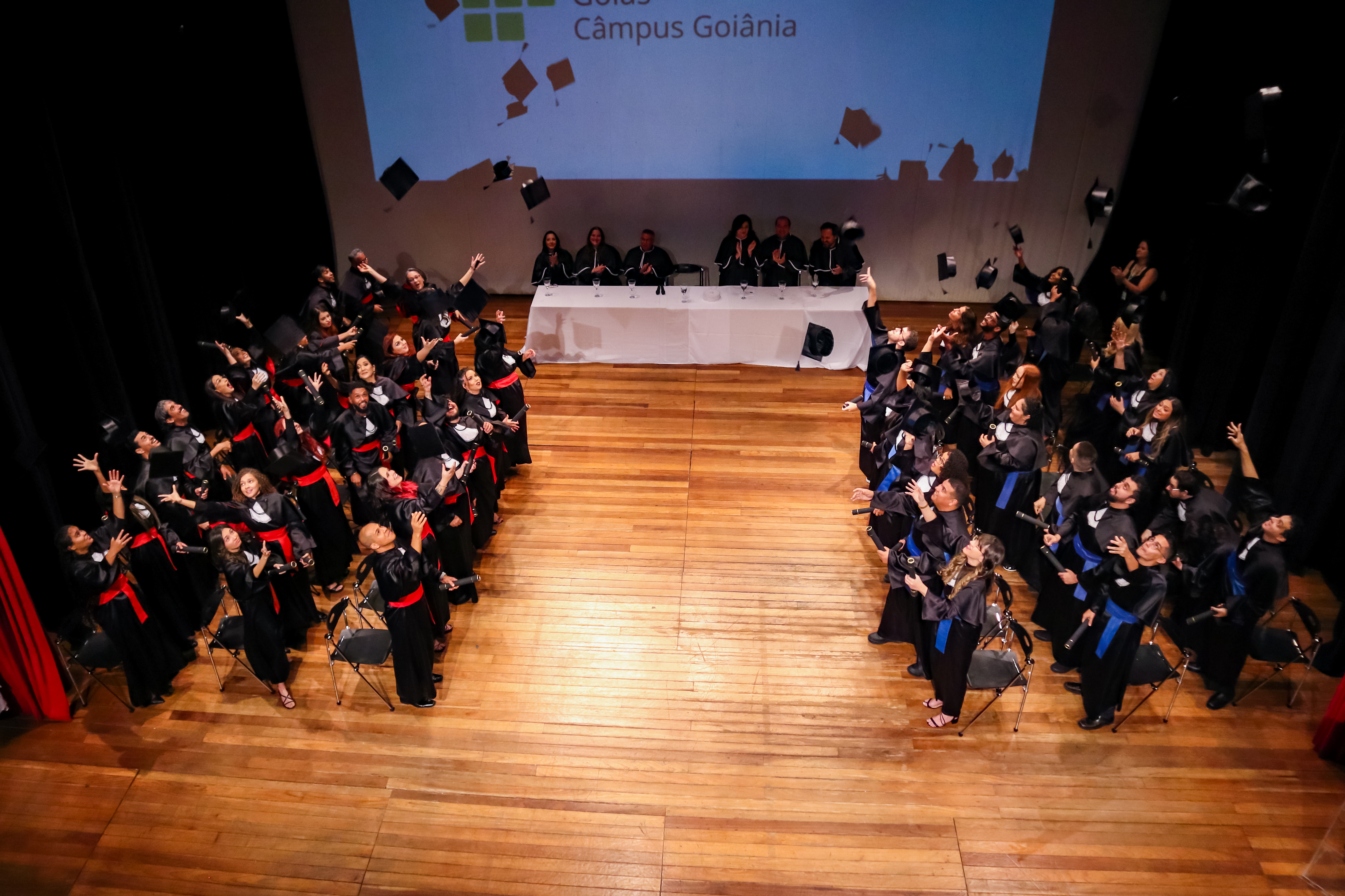 Cerimônia foi realizada no Teatro do Câmpus Goiânia